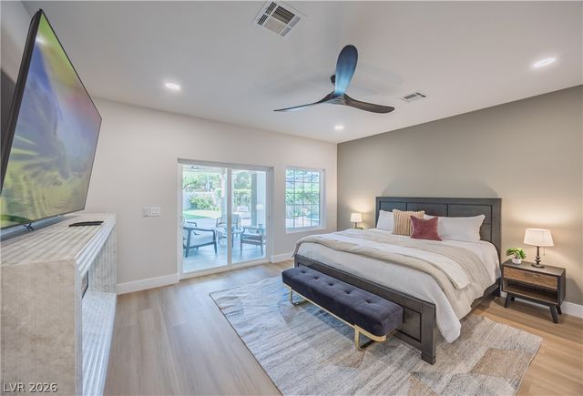 8016 Golfers Oasis Drive, Las Vegas, NV 89149