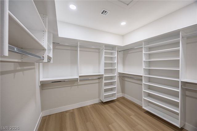 8016 Golfers Oasis Drive, Las Vegas, NV 89149