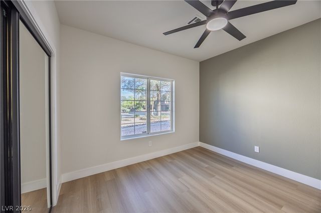 8016 Golfers Oasis Drive, Las Vegas, NV 89149