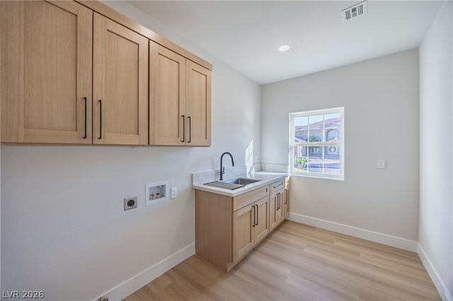 8016 Golfers Oasis Drive, Las Vegas, NV 89149