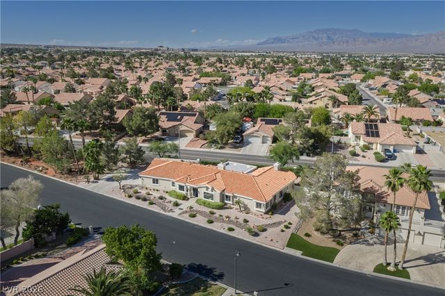 8016 Golfers Oasis Drive, Las Vegas, NV 89149