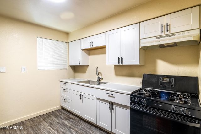 6739 N 61ST Avenue, Glendale, AZ 85301