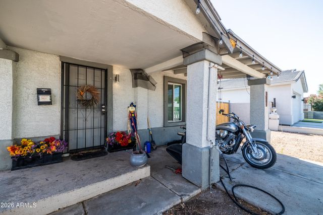 6739 N 61ST Avenue, Glendale, AZ 85301