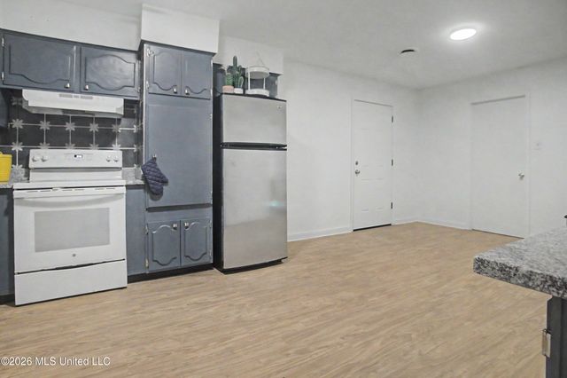 329 Popp's Ferry Road, Biloxi, MS 39531