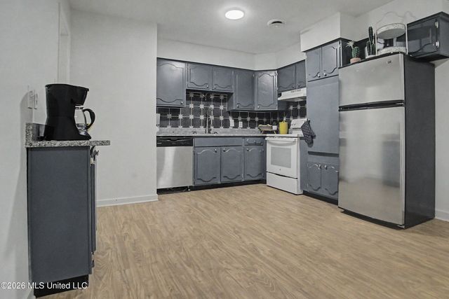 329 Popp's Ferry Road, Biloxi, MS 39531