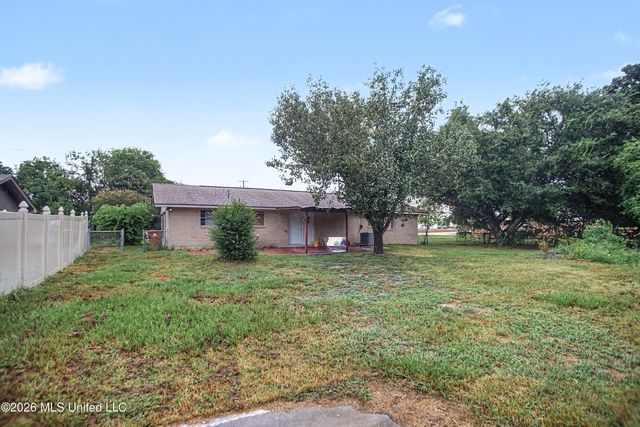 329 Popp's Ferry Road, Biloxi, MS 39531