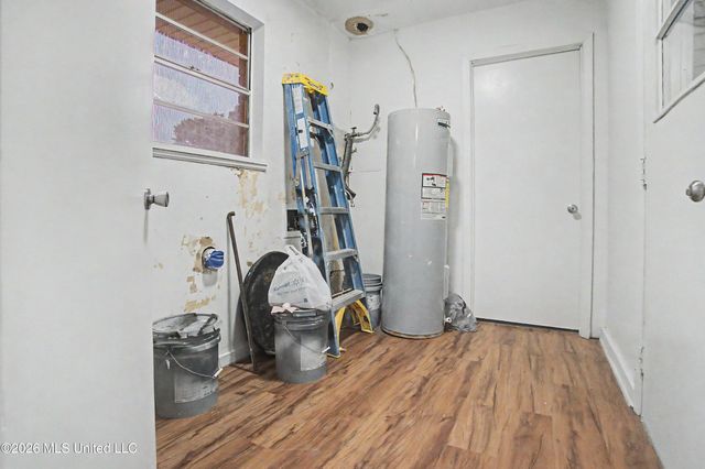 329 Popp's Ferry Road, Biloxi, MS 39531