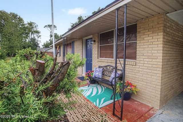 329 Popp's Ferry Road, Biloxi, MS 39531