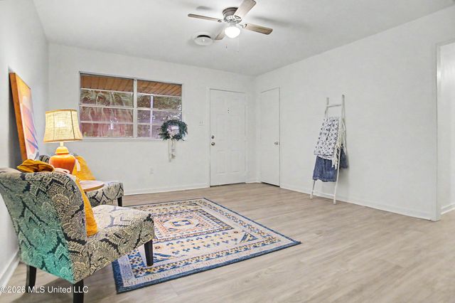 329 Popp's Ferry Road, Biloxi, MS 39531