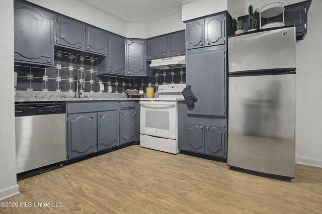 329 Popp's Ferry Road, Biloxi, MS 39531