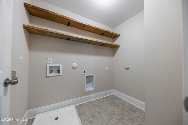 165 Moultrie Lane, Aberdeen, NC 28315