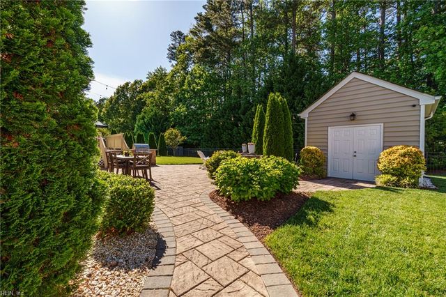 16 Wornom Farm RD, Poquoson, VA 23662