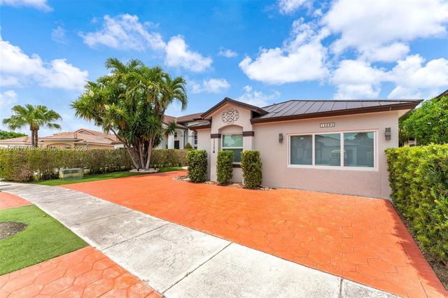 13285 NW 11th St, Miami, FL 33182
