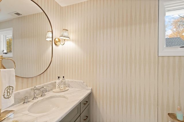 300 Willow Street 3, Hamilton, MA 01982