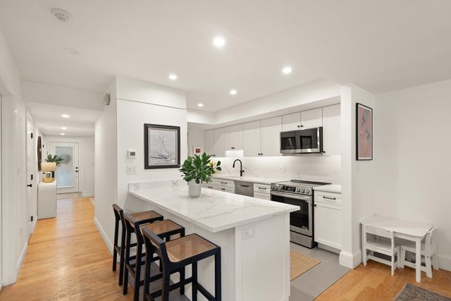 300 Willow Street 3, Hamilton, MA 01982