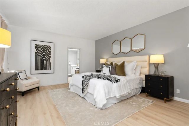 26 Coventry 25, Newport Beach, CA 92660