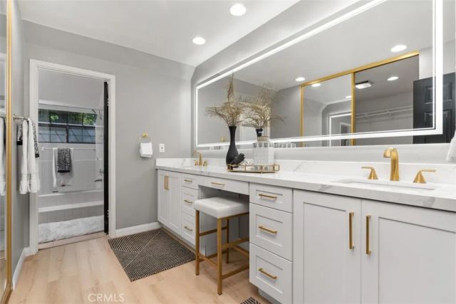 26 Coventry 25, Newport Beach, CA 92660