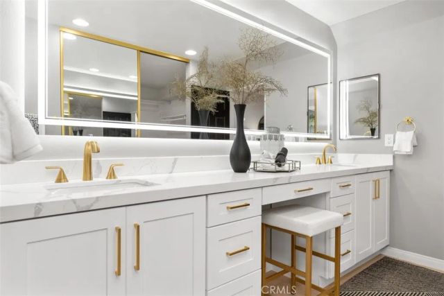 26 Coventry 25, Newport Beach, CA 92660