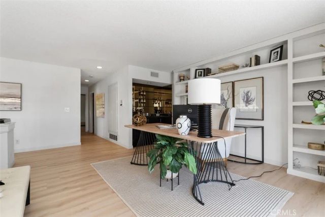 26 Coventry 25, Newport Beach, CA 92660