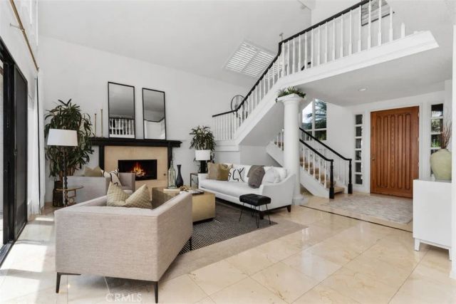 26 Coventry 25, Newport Beach, CA 92660