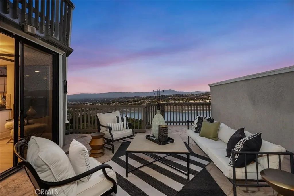 26 Coventry 25, Newport Beach, CA 92660