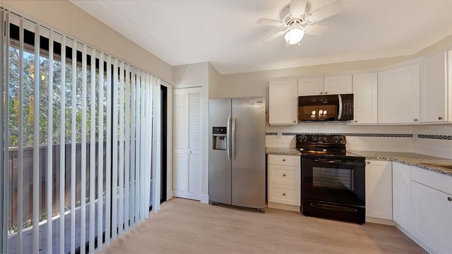 1687 BROOKHOUSE CIRCLE 219, Sarasota, FL 34231