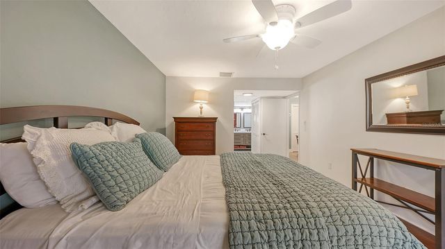 1687 BROOKHOUSE CIRCLE 219, Sarasota, FL 34231