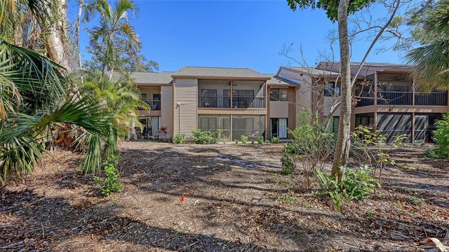 1687 BROOKHOUSE CIRCLE 219, Sarasota, FL 34231