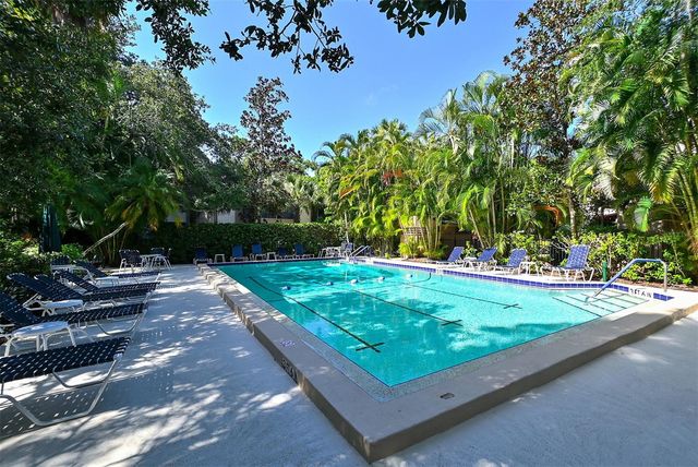 1687 BROOKHOUSE CIRCLE 219, Sarasota, FL 34231