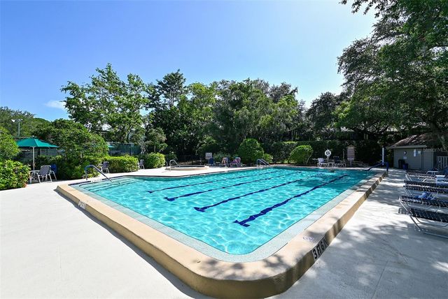 1687 BROOKHOUSE CIRCLE 219, Sarasota, FL 34231