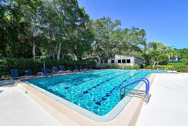 1687 BROOKHOUSE CIRCLE 219, Sarasota, FL 34231