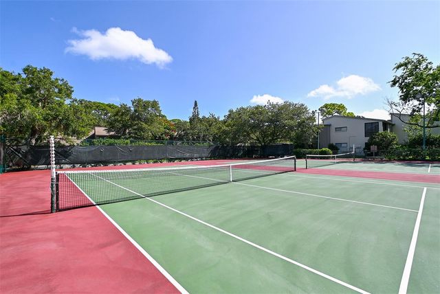 1687 BROOKHOUSE CIRCLE 219, Sarasota, FL 34231