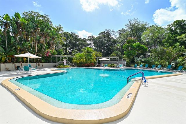 1687 BROOKHOUSE CIRCLE 219, Sarasota, FL 34231