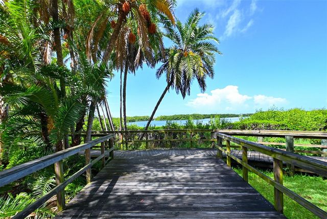 1687 BROOKHOUSE CIRCLE 219, Sarasota, FL 34231