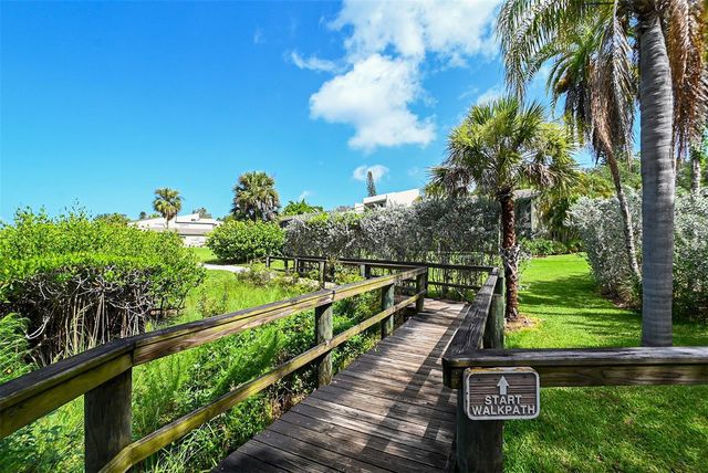 1687 BROOKHOUSE CIRCLE 219, Sarasota, FL 34231