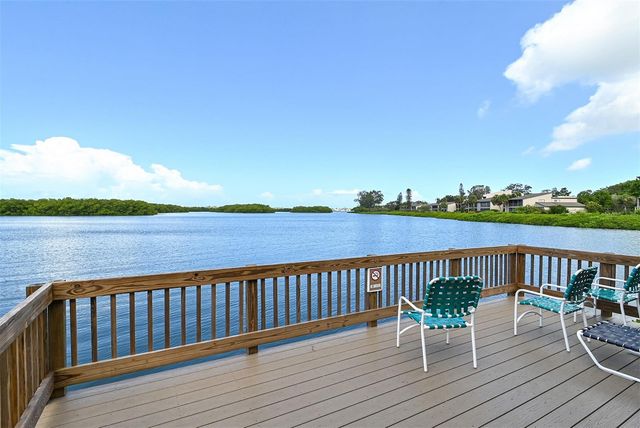 1687 BROOKHOUSE CIRCLE 219, Sarasota, FL 34231