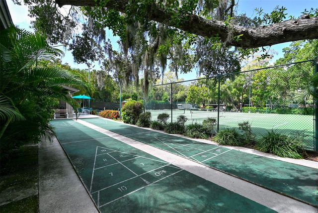 1687 BROOKHOUSE CIRCLE 219, Sarasota, FL 34231