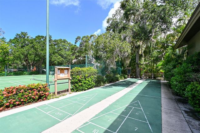 1687 BROOKHOUSE CIRCLE 219, Sarasota, FL 34231