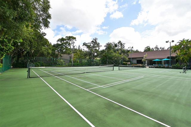 1687 BROOKHOUSE CIRCLE 219, Sarasota, FL 34231