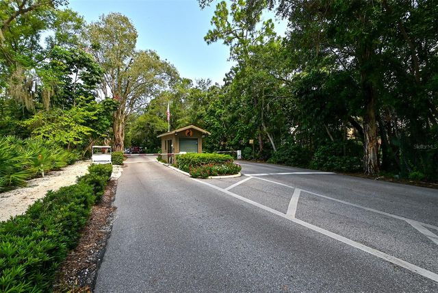 1687 BROOKHOUSE CIRCLE 219, Sarasota, FL 34231