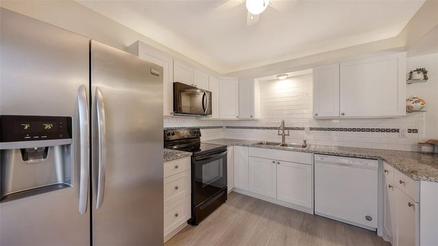 1687 BROOKHOUSE CIRCLE 219, Sarasota, FL 34231