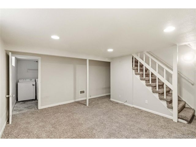 2380 Poplar St, Denver, CO 80207