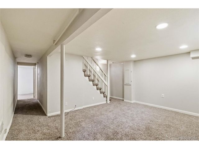 2380 Poplar St, Denver, CO 80207
