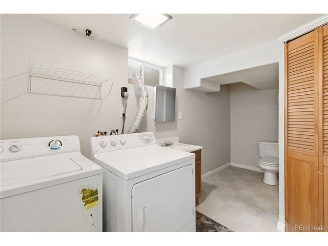 2380 Poplar St, Denver, CO 80207