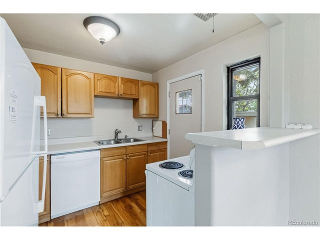 2380 Poplar St, Denver, CO 80207