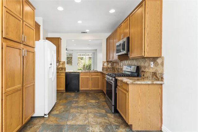 11733 Pactfield, Yucaipa, CA 92399