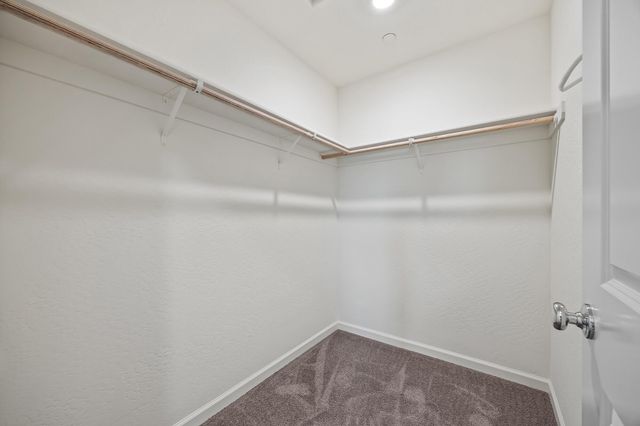 584 Shadow Creek Court, Tulare, CA 93274