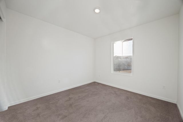 584 Shadow Creek Court, Tulare, CA 93274