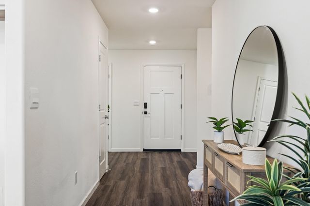 584 Shadow Creek Court, Tulare, CA 93274