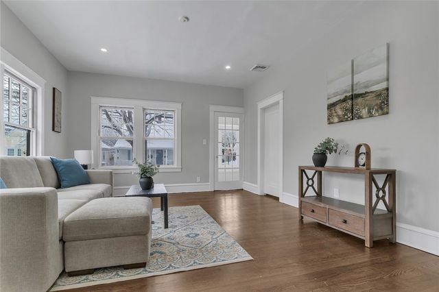 19 Greene Lane, Newport, RI 02840